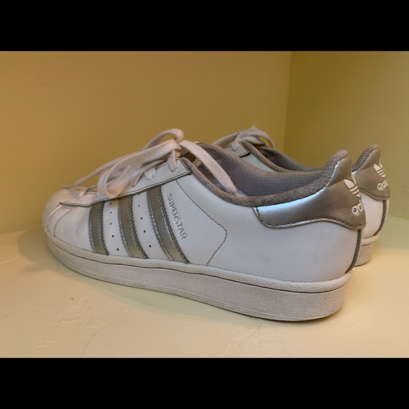 Adidas Superstar women’s sneakers -6 1/2 - Picture 12 of 16